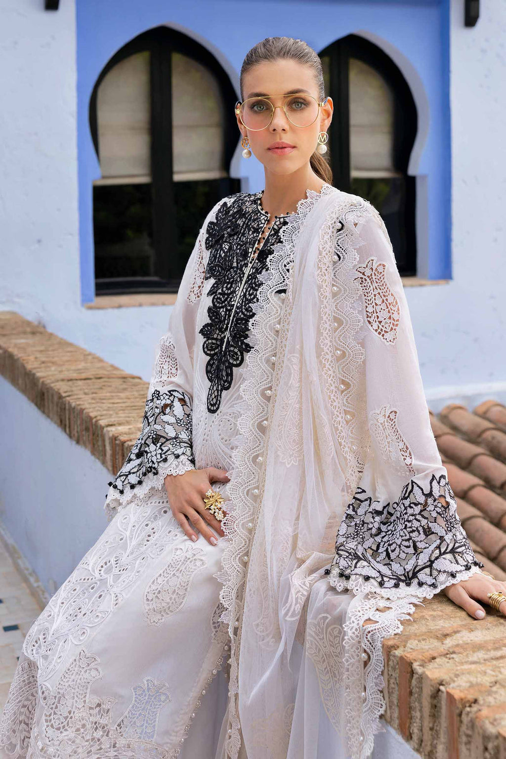 Maria B Embroidered Luxury Lawn 25’