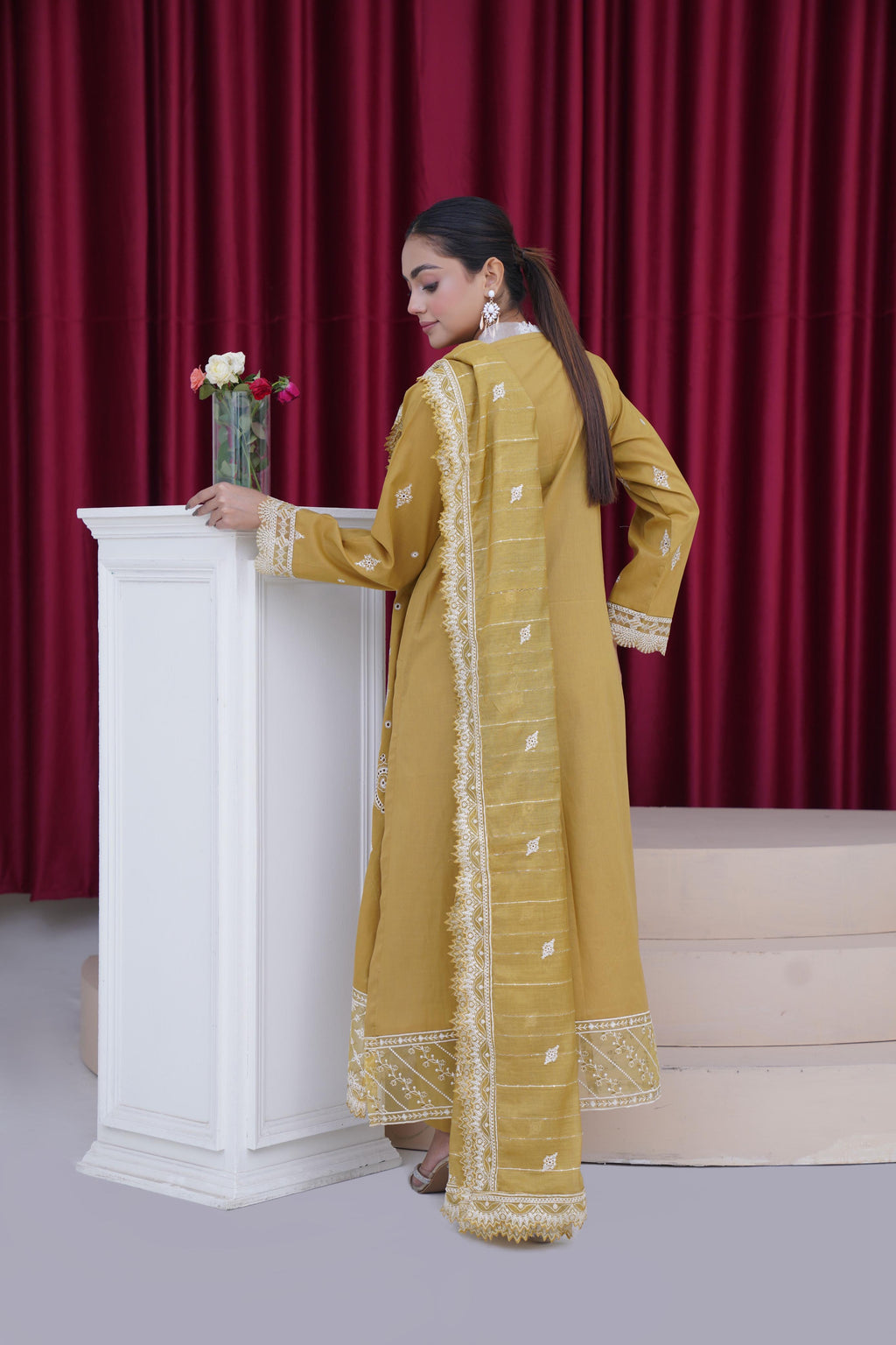 Ghani Creation Embroidered Luxury Lawn 25’