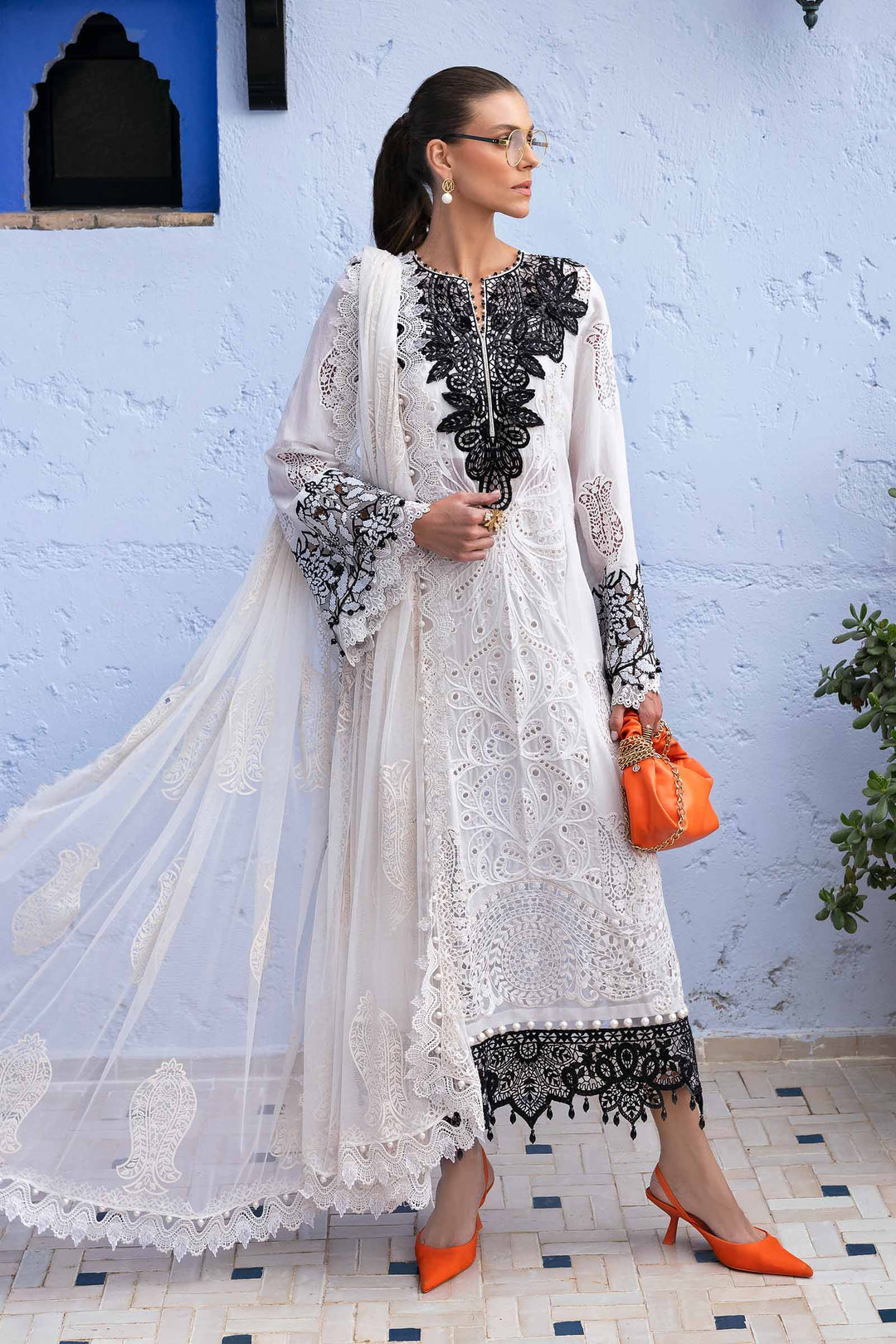 Maria B Embroidered Luxury Lawn 25’
