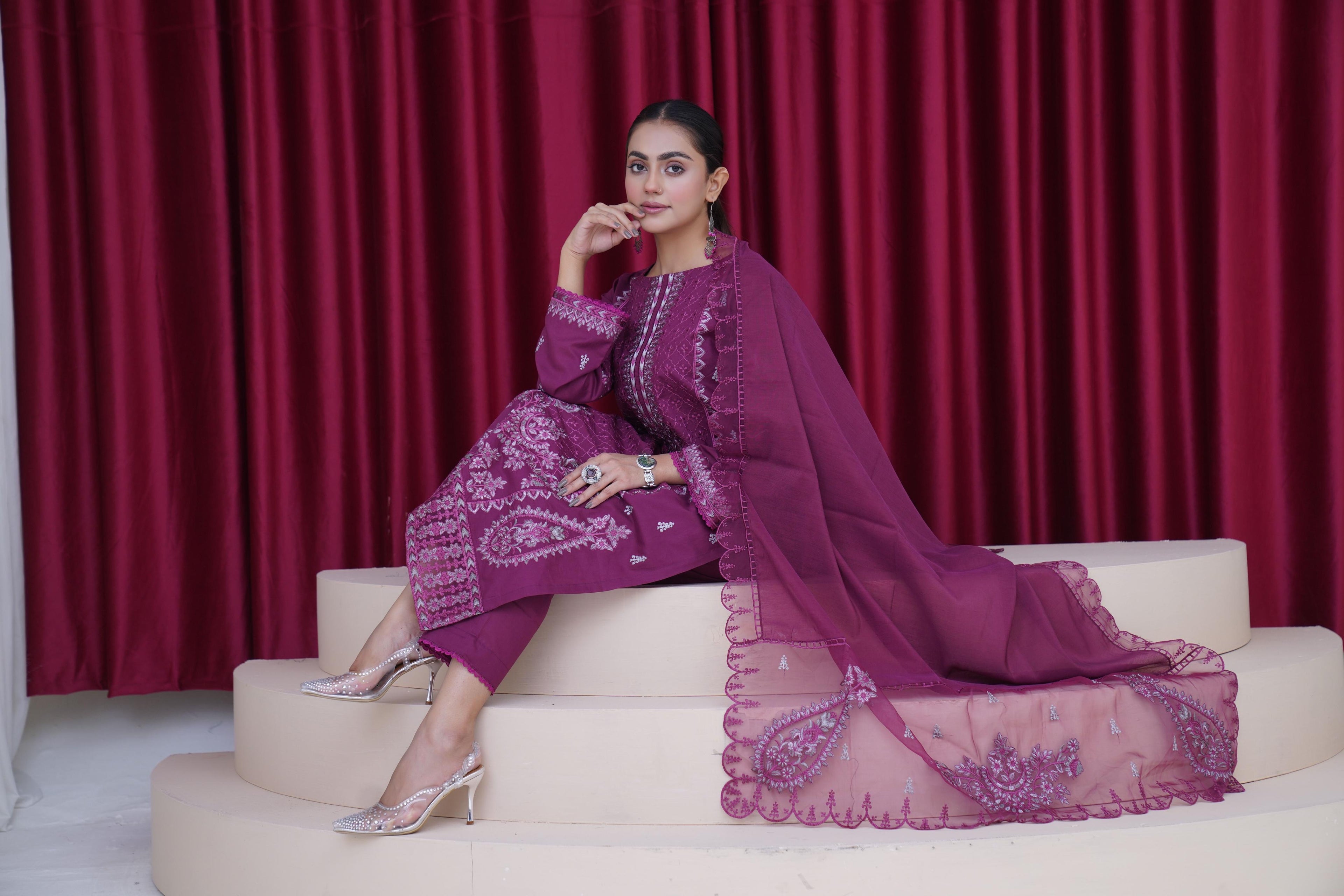 Creation Luxury Lawn 25’