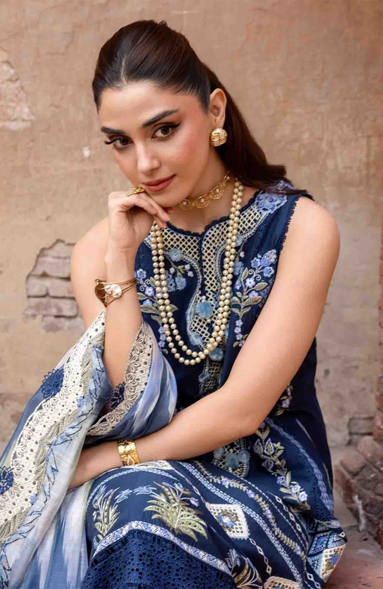 Saira Shakira Embroidered Luxury Lawn