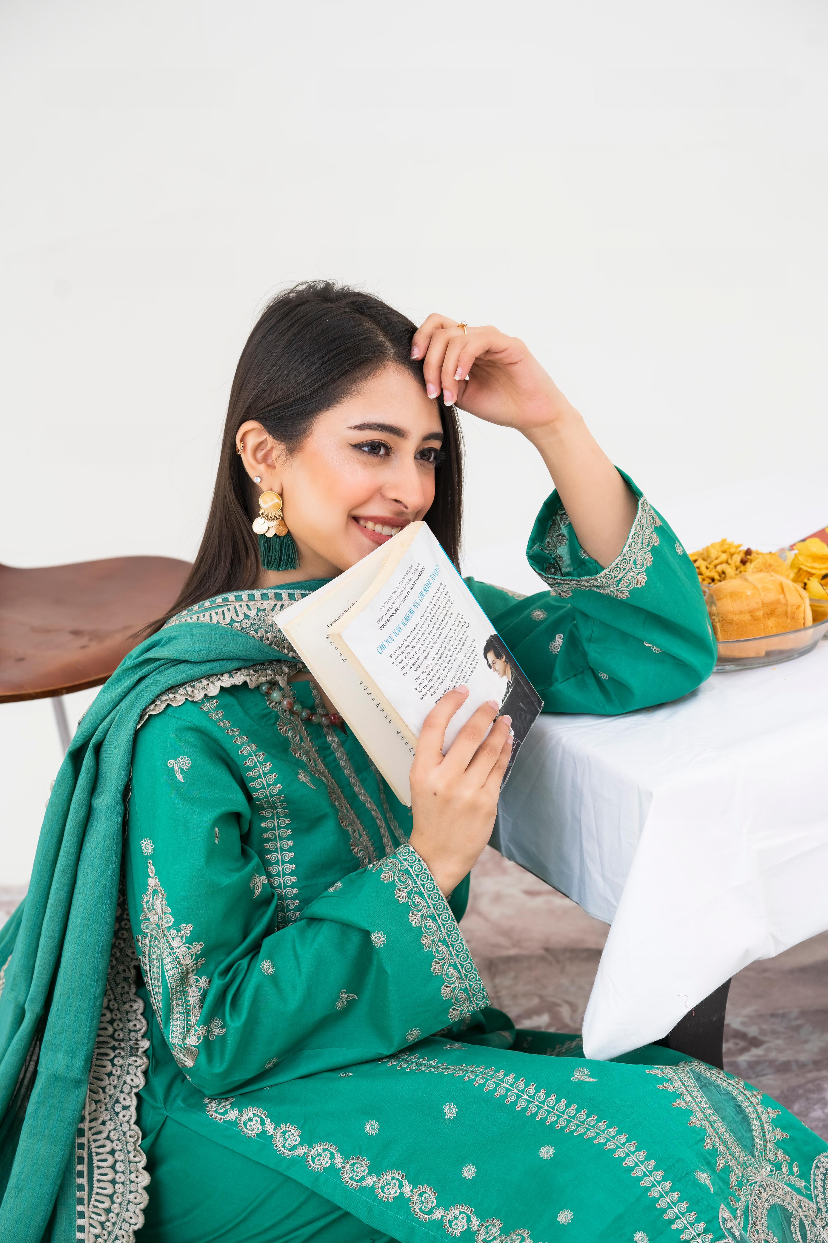 Creation Luxury Lawn 25’