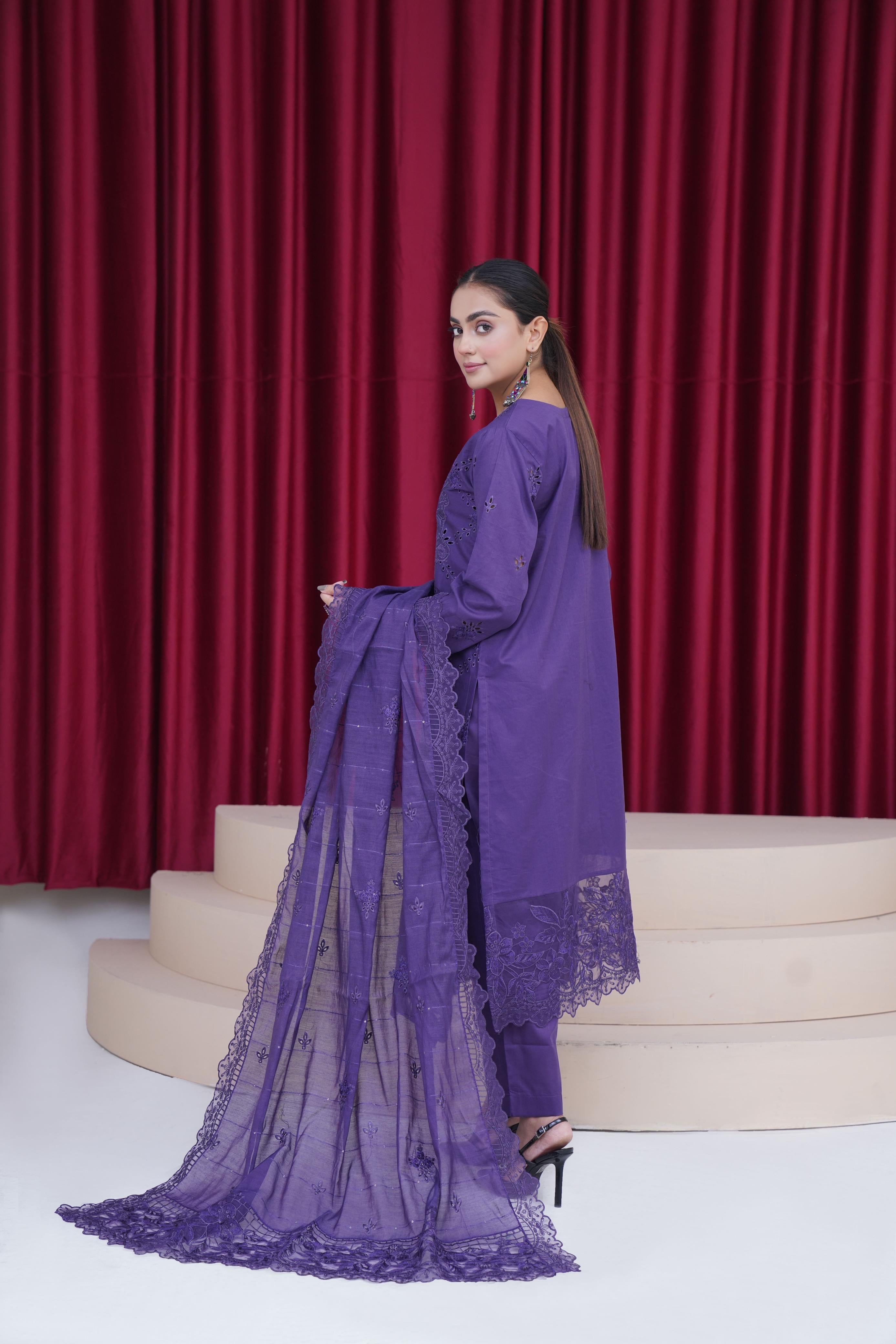 Ghani Creation Embroidered Luxury Lawn 25’