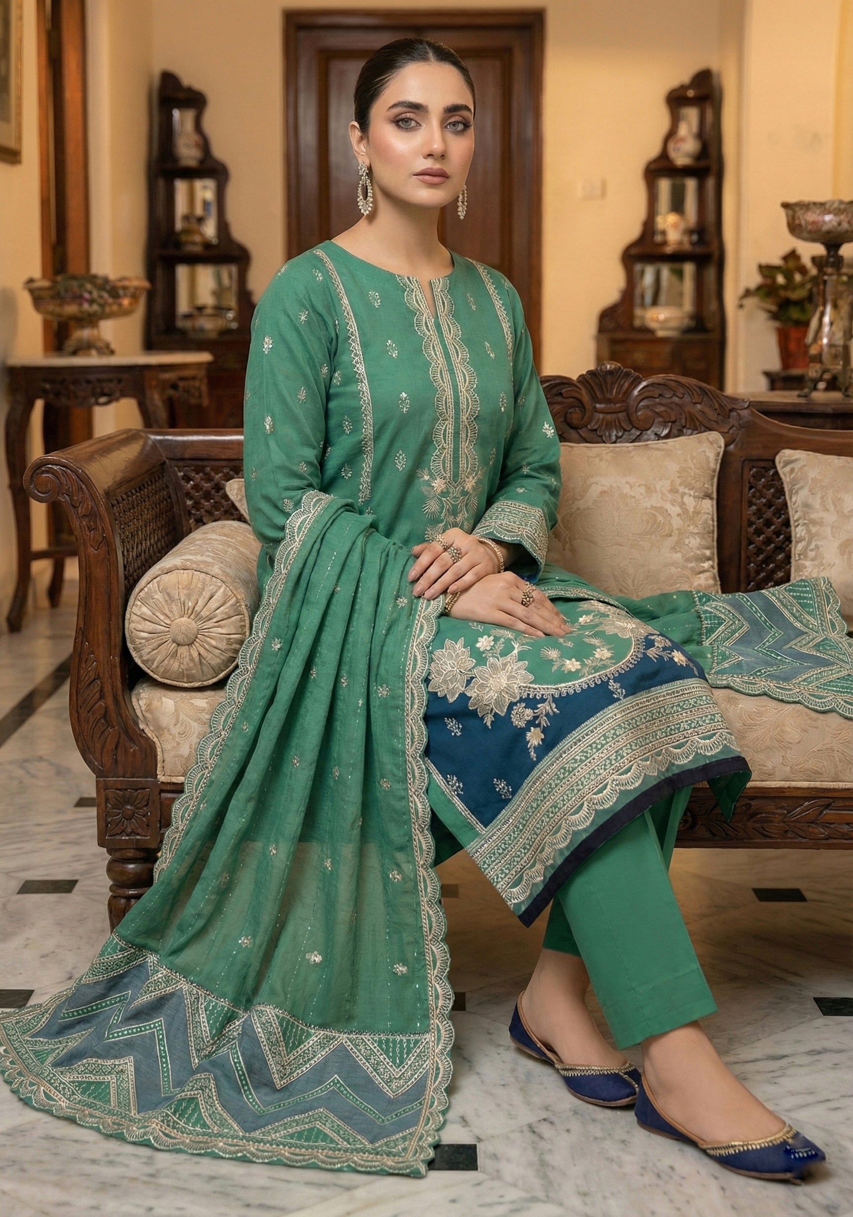 Ghani Creation Lawn 3 Pc Suit