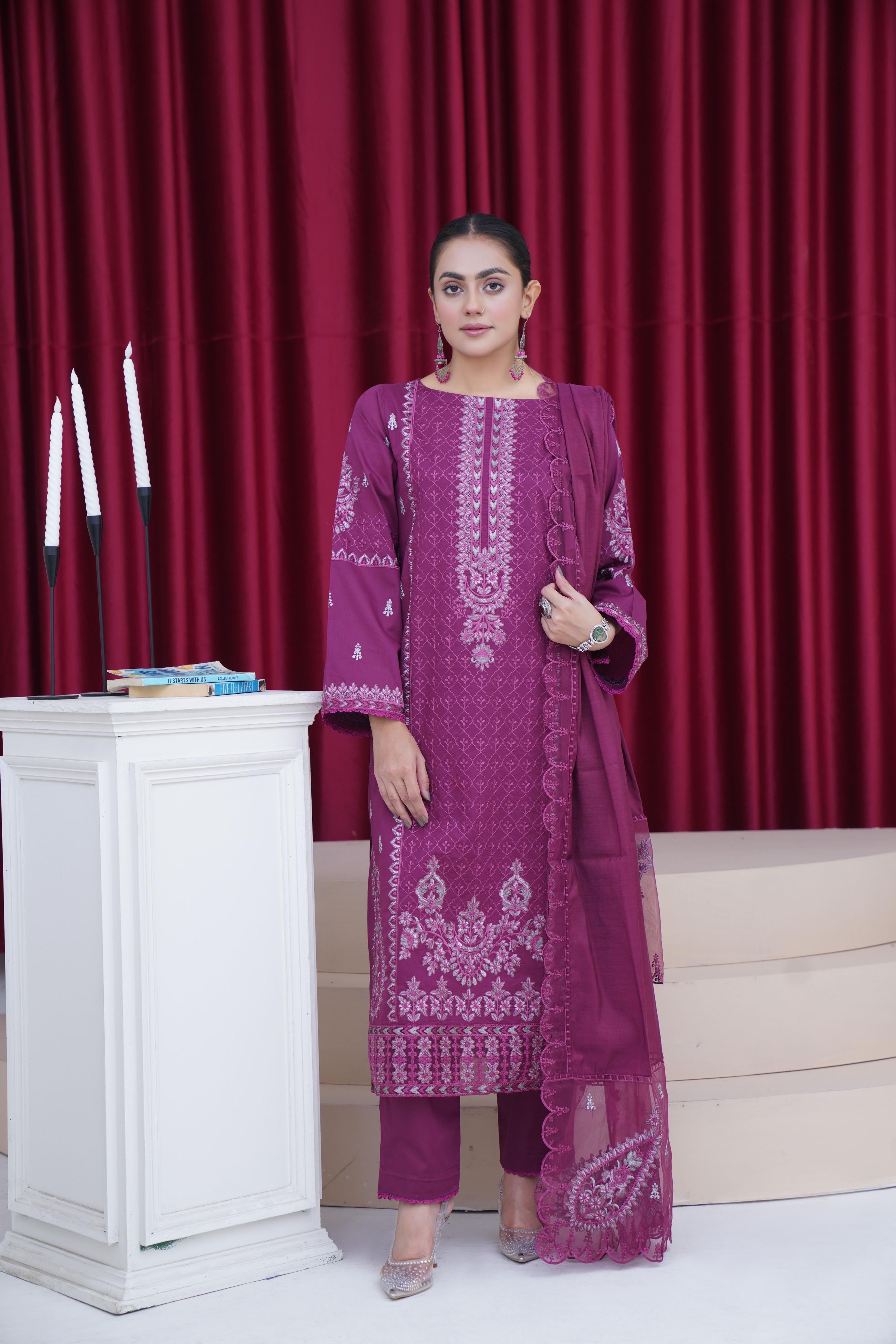 Creation Luxury Lawn 25’