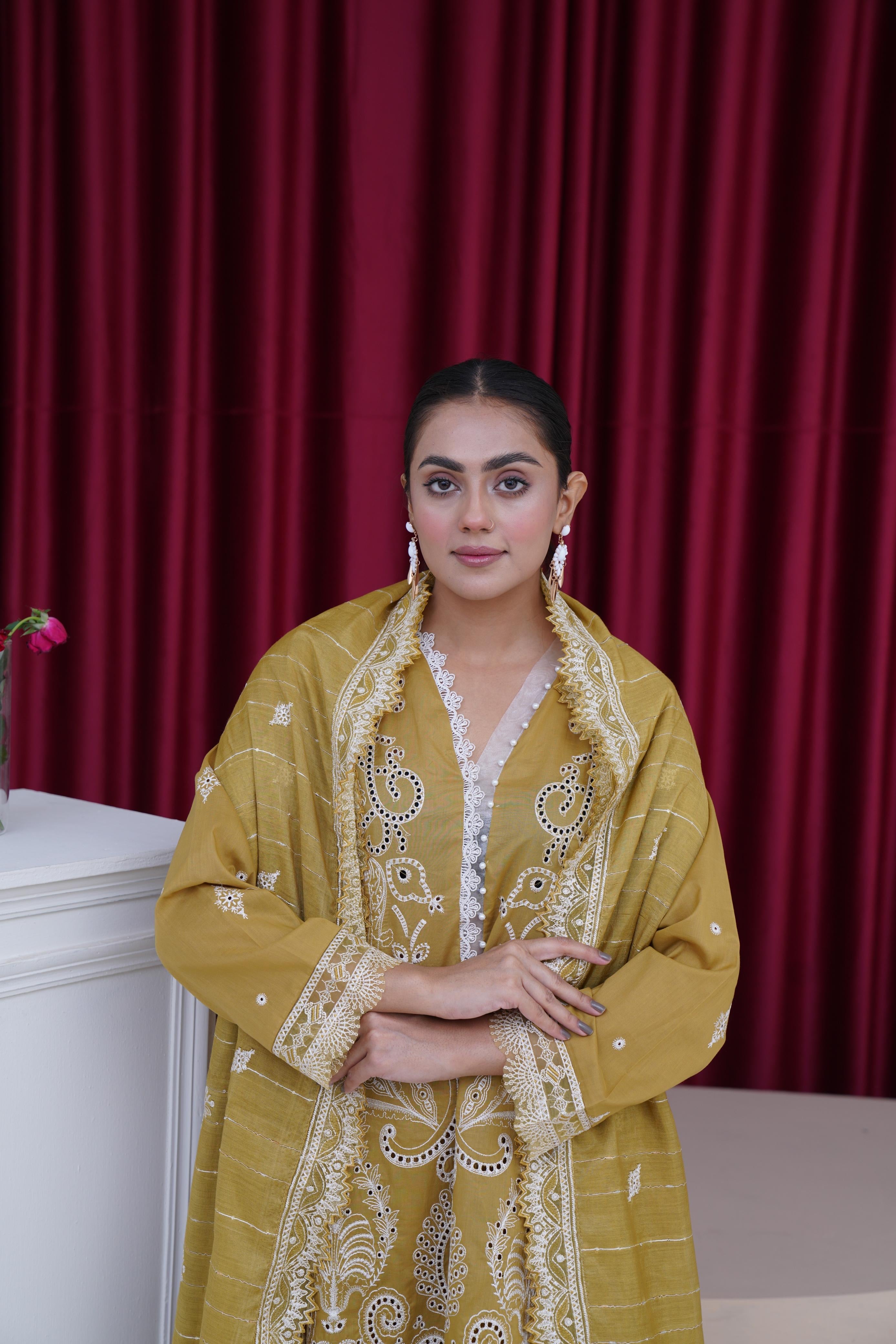 Ghani Creation Embroidered Luxury Lawn 25’